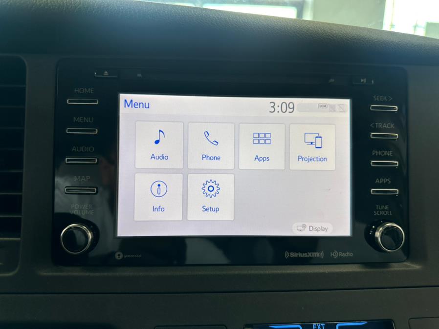 2019 Toyota Sienna LE FWD 8-Passenger (Natl), available for sale in Inwood, New York | 5 Towns Drive. Inwood, New York 2019 Toyota Sienna LE FWD 8-Passenger (Natl), available for sale in Inwood, New York | 5 Towns Drive. Inwood, New York
