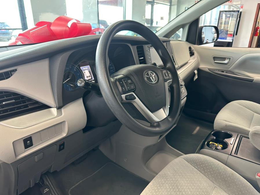 2019 Toyota Sienna LE FWD 8-Passenger (Natl), available for sale in Inwood, New York | 5 Towns Drive. Inwood, New York 2019 Toyota Sienna LE FWD 8-Passenger (Natl), available for sale in Inwood, New York | 5 Towns Drive. Inwood, New York