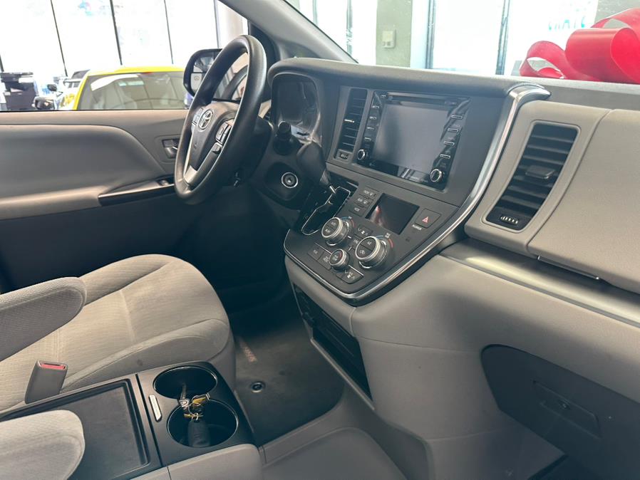 2019 Toyota Sienna LE FWD 8-Passenger (Natl), available for sale in Inwood, New York | 5 Towns Drive. Inwood, New York 2019 Toyota Sienna LE FWD 8-Passenger (Natl), available for sale in Inwood, New York | 5 Towns Drive. Inwood, New York