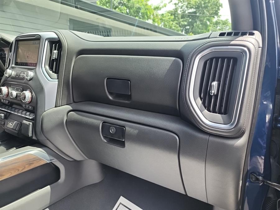 2019 GMC Sierra 1500 4WD Crew Cab 147" SLT, available for sale in Islip, New York | L.I. Auto Gallery. Islip, New York 2019 GMC Sierra 1500 4WD Crew Cab 147" SLT, available for sale in Islip, New York | L.I. Auto Gallery. Islip, New York