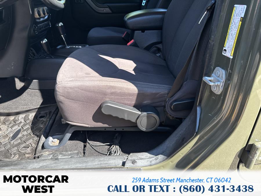 2015 Jeep Wrangler Unlimited 4WD 4dr Sport, available for sale in Manchester, Connecticut | Motorcar West. Manchester, Connecticut 2015 Jeep Wrangler Unlimited 4WD 4dr Sport, available for sale in Manchester, Connecticut | Motorcar West. Manchester, Connecticut