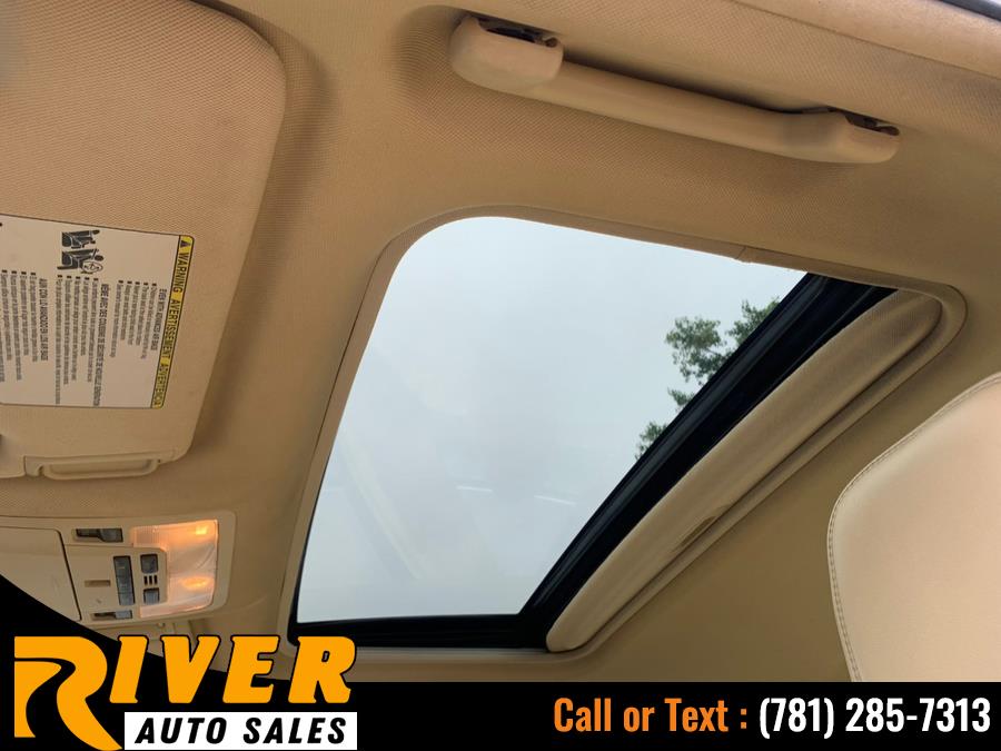 2016 Toyota Camry 4dr Sdn I4 Auto XLE (Natl), available for sale in Malden, Massachusetts | River Auto Sales. Malden, Massachusetts 2016 Toyota Camry 4dr Sdn I4 Auto XLE (Natl), available for sale in Malden, Massachusetts | River Auto Sales. Malden, Massachusetts