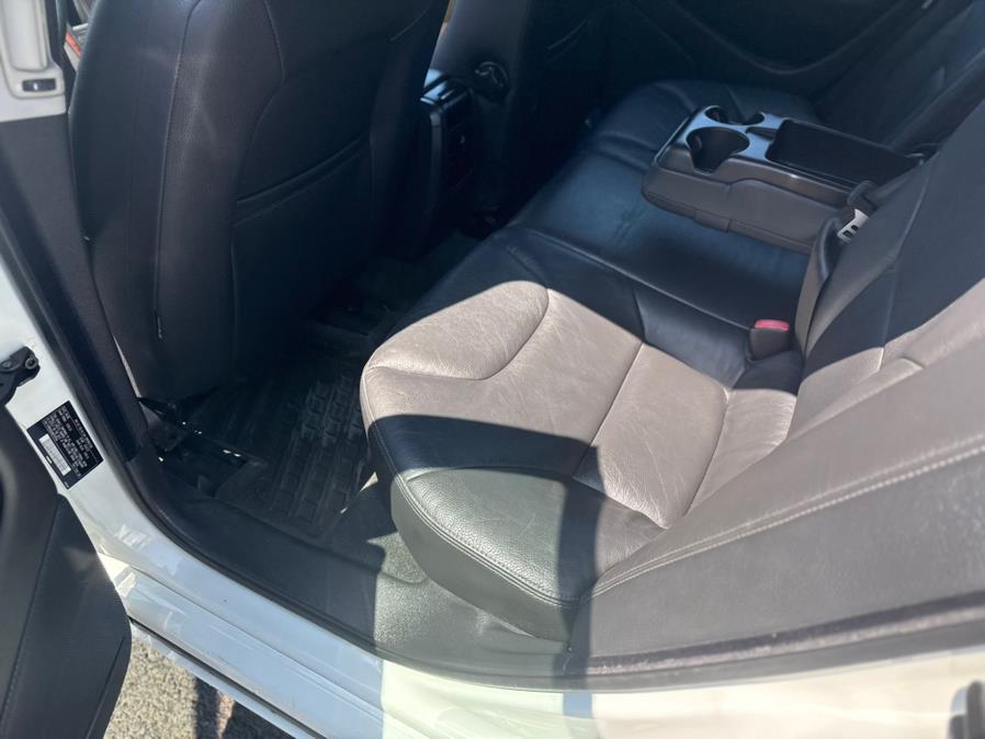 2008 Volvo S60 4dr Sdn 2.5T AWD w/Snrf, available for sale in East Windsor, Connecticut | STS Automotive. East Windsor, Connecticut 2008 Volvo S60 4dr Sdn 2.5T AWD w/Snrf, available for sale in East Windsor, Connecticut | STS Automotive. East Windsor, Connecticut