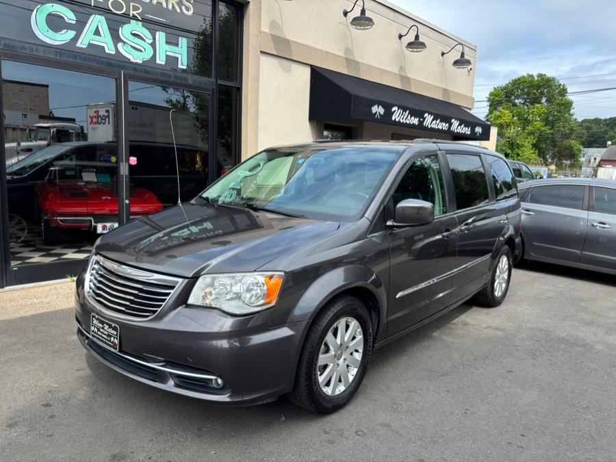 2016 Chrysler Town & Country 4dr Wgn Touring, available for sale in New haven, Connecticut | Wilson Maturo Motors. New haven, Connecticut 2016 Chrysler Town & Country 4dr Wgn Touring, available for sale in New haven, Connecticut | Wilson Maturo Motors. New haven, Connecticut