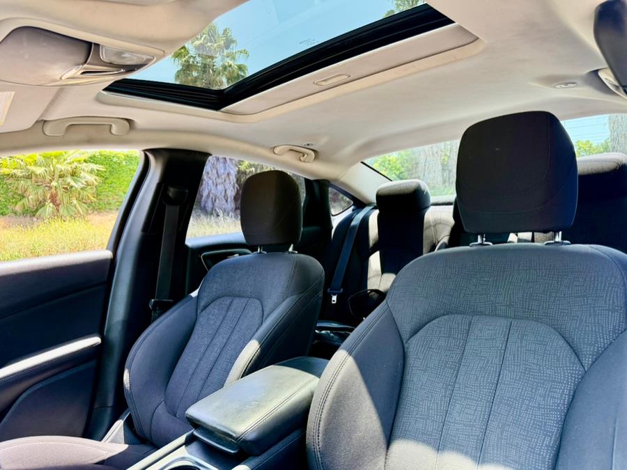 2015 Chrysler 200 4dr Sdn Limited FWD, available for sale in Tarzana, California | Ivanna Auto. Tarzana, California 2015 Chrysler 200 4dr Sdn Limited FWD, available for sale in Tarzana, California | Ivanna Auto. Tarzana, California
