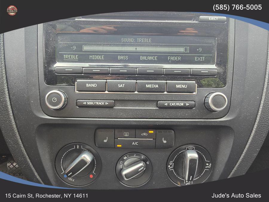 2013 Volkswagen Jetta 2.5L SE Sedan 4D, available for sale in Wolcott, New York | Auto Hunter CNY. Wolcott, New York 2013 Volkswagen Jetta 2.5L SE Sedan 4D, available for sale in Wolcott, New York | Auto Hunter CNY. Wolcott, New York