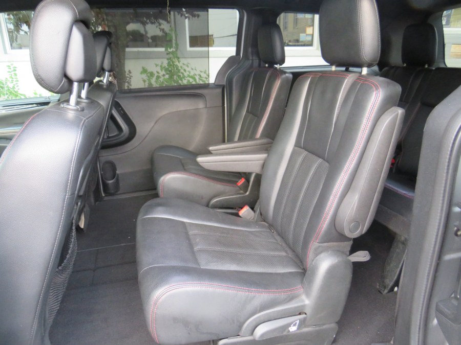 2018 Dodge Grand Caravan GT Wagon, available for sale in Middle Village, New York | Road Masters II INC. Middle Village, New York 2018 Dodge Grand Caravan GT Wagon, available for sale in Middle Village, New York | Road Masters II INC. Middle Village, New York