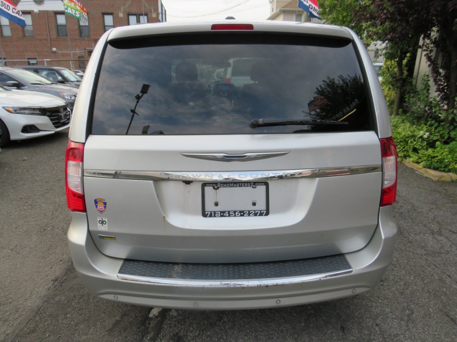 2011 Chrysler Town & Country 4dr Wgn Touring, available for sale in Middle Village, New York | Road Masters II INC. Middle Village, New York 2011 Chrysler Town & Country 4dr Wgn Touring, available for sale in Middle Village, New York | Road Masters II INC. Middle Village, New York