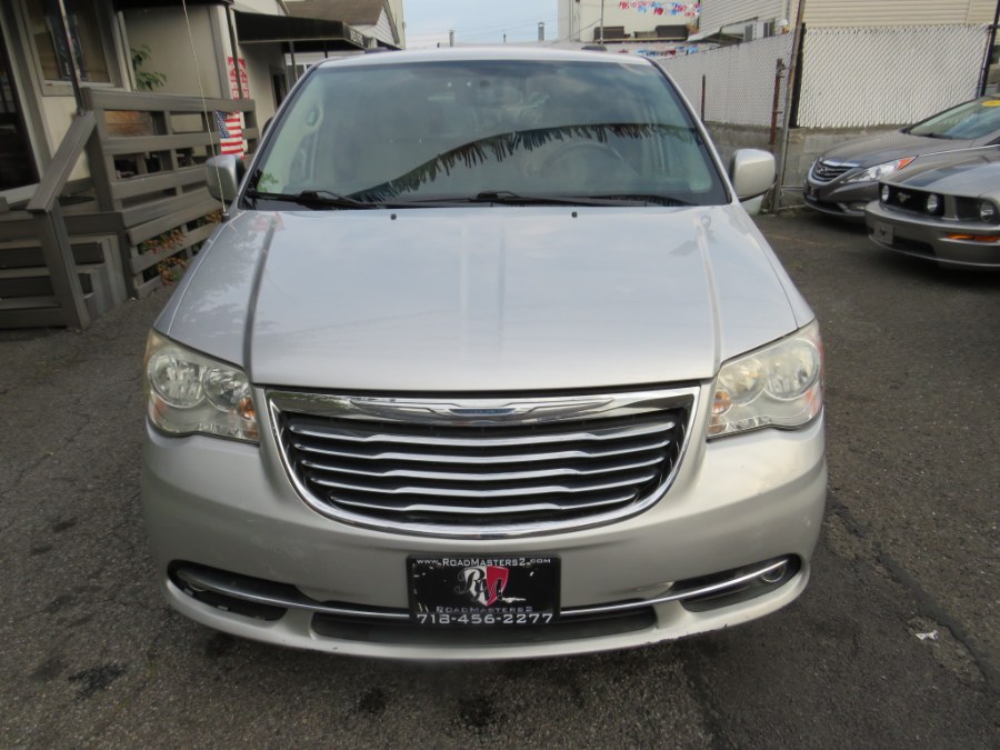 2011 Chrysler Town & Country 4dr Wgn Touring, available for sale in Middle Village, New York | Road Masters II INC. Middle Village, New York 2011 Chrysler Town & Country 4dr Wgn Touring, available for sale in Middle Village, New York | Road Masters II INC. Middle Village, New York