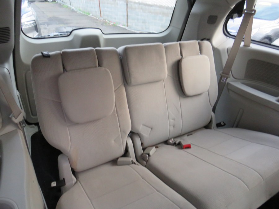 2011 Chrysler Town & Country 4dr Wgn Touring, available for sale in Middle Village, New York | Road Masters II INC. Middle Village, New York 2011 Chrysler Town & Country 4dr Wgn Touring, available for sale in Middle Village, New York | Road Masters II INC. Middle Village, New York
