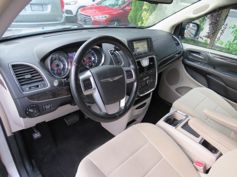 2011 Chrysler Town & Country 4dr Wgn Touring, available for sale in Middle Village, New York | Road Masters II INC. Middle Village, New York 2011 Chrysler Town & Country 4dr Wgn Touring, available for sale in Middle Village, New York | Road Masters II INC. Middle Village, New York