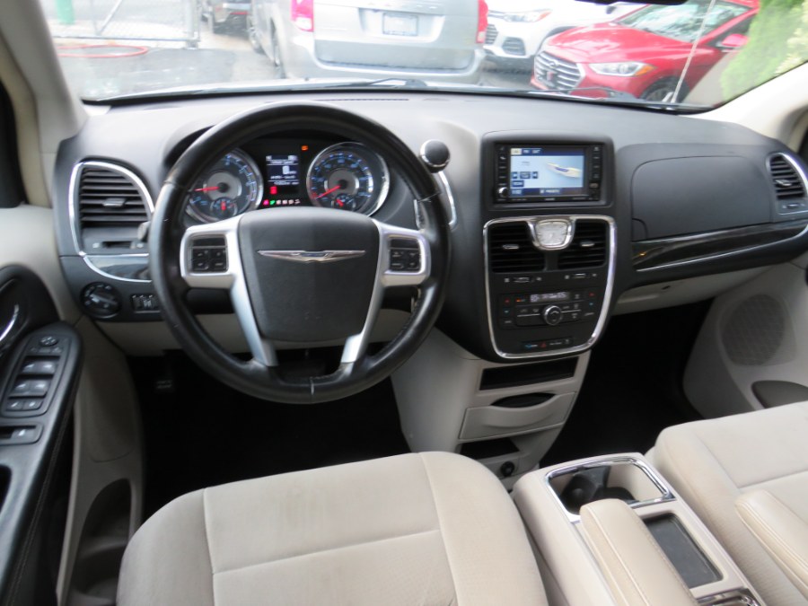 2011 Chrysler Town & Country 4dr Wgn Touring, available for sale in Middle Village, New York | Road Masters II INC. Middle Village, New York 2011 Chrysler Town & Country 4dr Wgn Touring, available for sale in Middle Village, New York | Road Masters II INC. Middle Village, New York