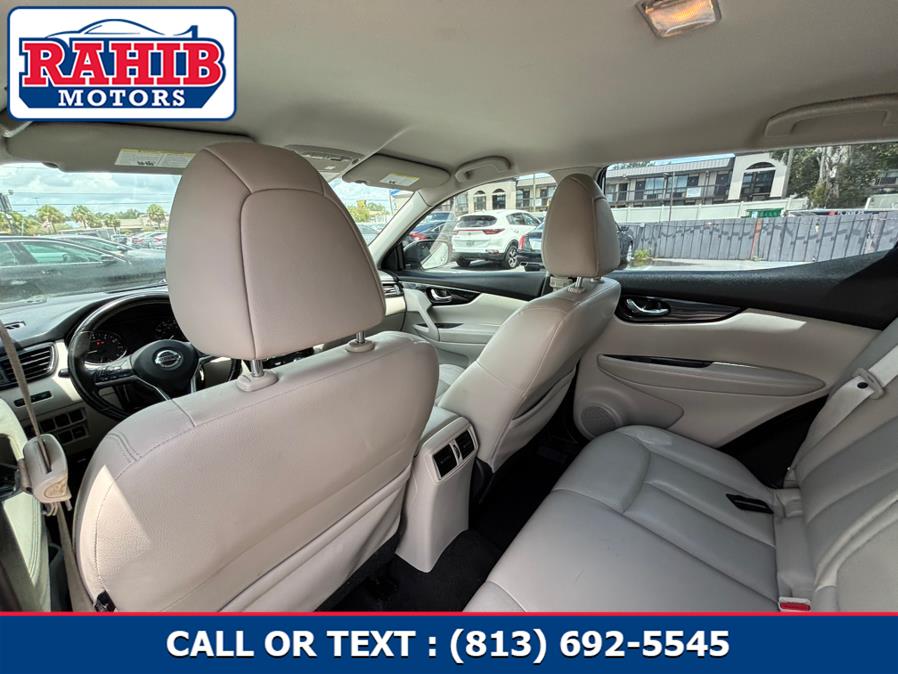 2017 Nissan Rogue Sport FWD SL, available for sale in Orlando, Florida | RAHIB INC. Orlando, Florida 2017 Nissan Rogue Sport FWD SL, available for sale in Orlando, Florida | RAHIB INC. Orlando, Florida