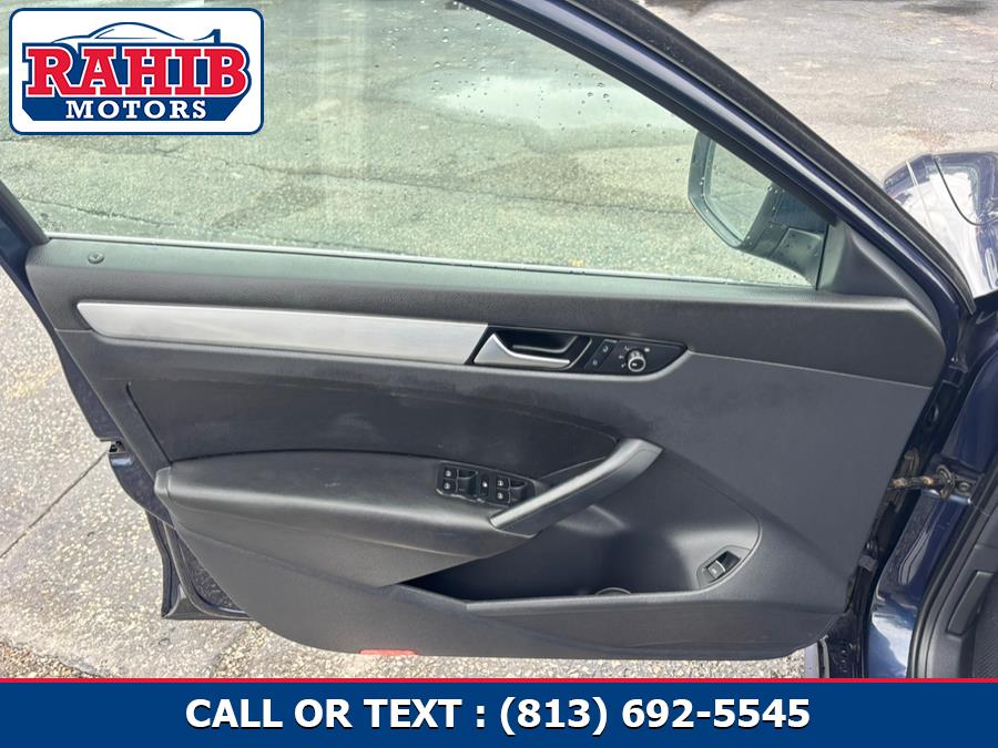 2012 Volkswagen Passat 4dr Sdn 2.5L Auto SE w/Sunroof, available for sale in Orlando, Florida | RAHIB INC. Orlando, Florida 2012 Volkswagen Passat 4dr Sdn 2.5L Auto SE w/Sunroof, available for sale in Orlando, Florida | RAHIB INC. Orlando, Florida