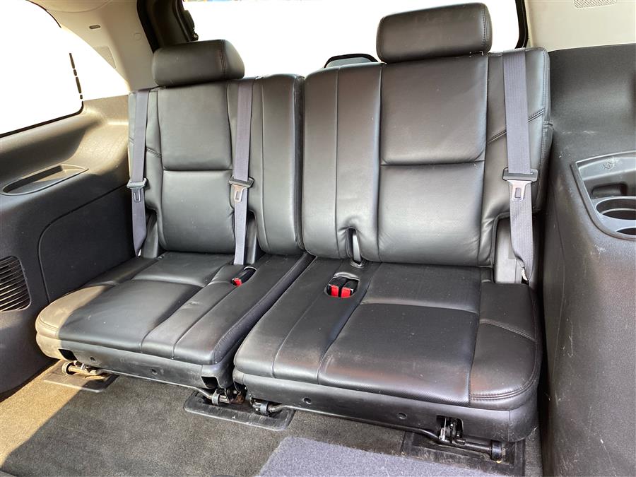 2008 Cadillac Escalade Luxury photo 10