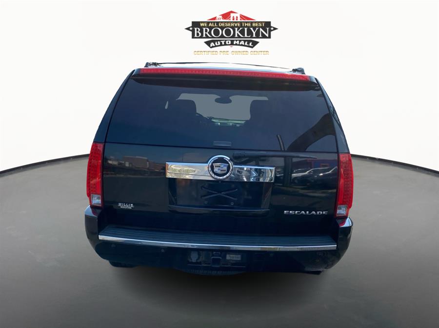 2008 Cadillac Escalade Luxury photo 6