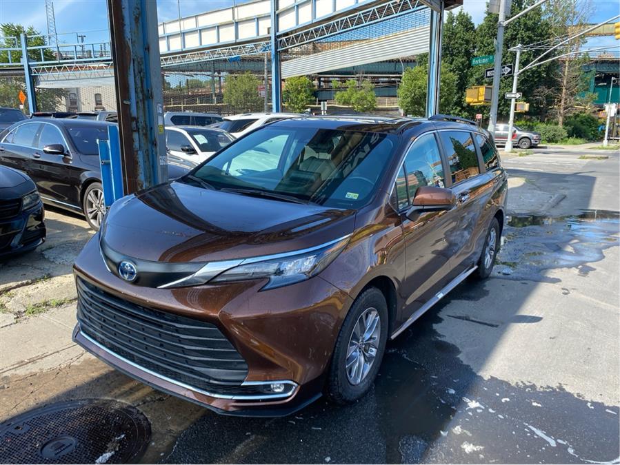 Used 2024 Toyota Sienna in Brooklyn, New York | Brooklyn Auto Mall LLC. Brooklyn, New York