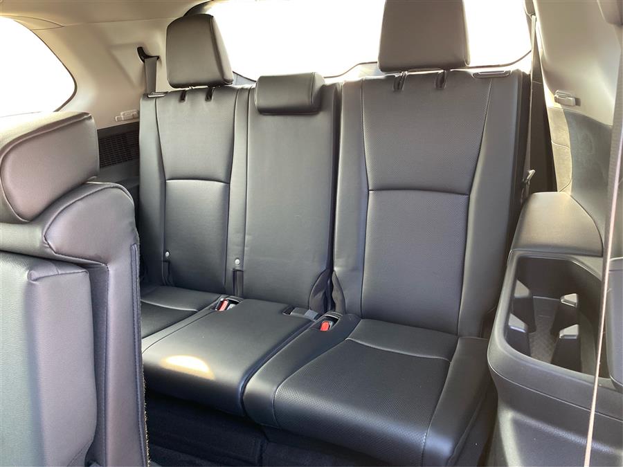 2024 Toyota Grand Highlander Limited AWD photo 10
