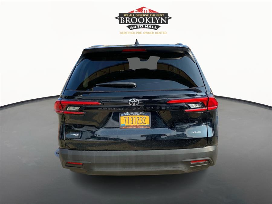 2024 Toyota Grand Highlander Limited AWD photo 6