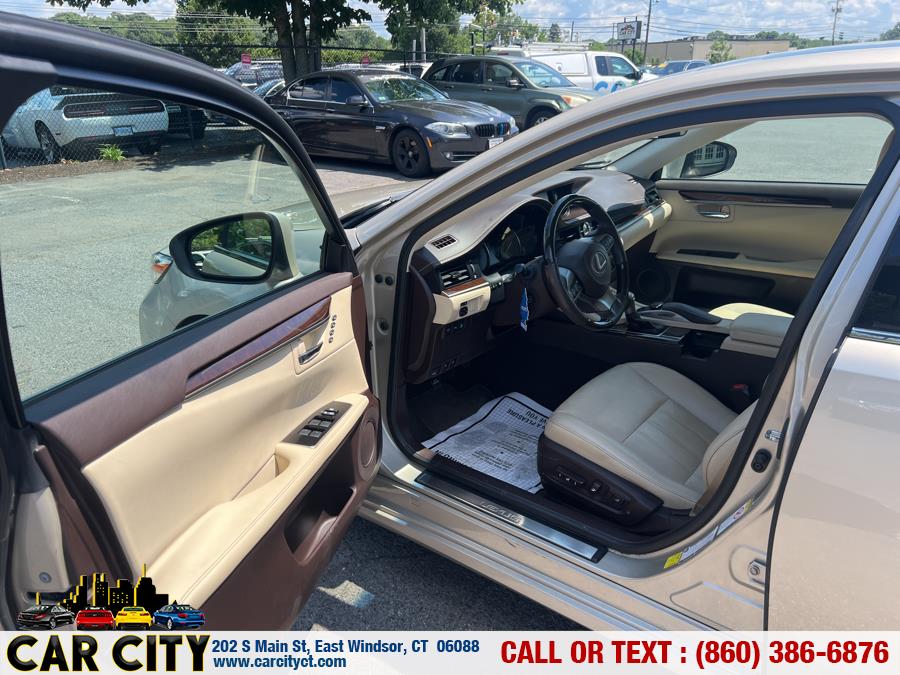 2016 Lexus ES 350 4dr Sdn, available for sale in East Windsor, Connecticut | Car City LLC. East Windsor, Connecticut 2016 Lexus ES 350 4dr Sdn, available for sale in East Windsor, Connecticut | Car City LLC. East Windsor, Connecticut