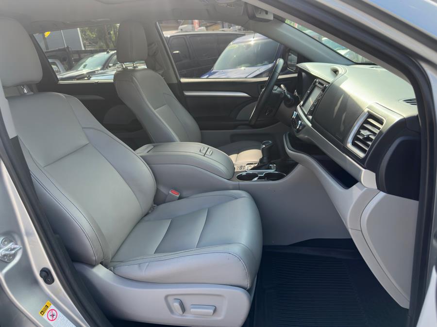 2018 Toyota Highlander XLE V6 AWD (Natl), available for sale in Irvington , New Jersey | Auto Haus of Irvington Corp. Irvington , New Jersey 2018 Toyota Highlander XLE V6 AWD (Natl), available for sale in Irvington , New Jersey | Auto Haus of Irvington Corp. Irvington , New Jersey