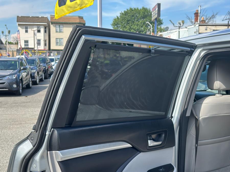 2018 Toyota Highlander XLE V6 AWD (Natl), available for sale in Irvington , New Jersey | Auto Haus of Irvington Corp. Irvington , New Jersey 2018 Toyota Highlander XLE V6 AWD (Natl), available for sale in Irvington , New Jersey | Auto Haus of Irvington Corp. Irvington , New Jersey