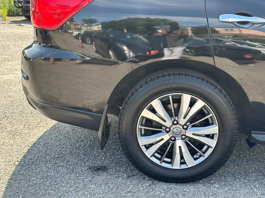 2017 Nissan Pathfinder 4x4 SV, available for sale in Irvington , New Jersey | Auto Haus of Irvington Corp. Irvington , New Jersey 2017 Nissan Pathfinder 4x4 SV, available for sale in Irvington , New Jersey | Auto Haus of Irvington Corp. Irvington , New Jersey