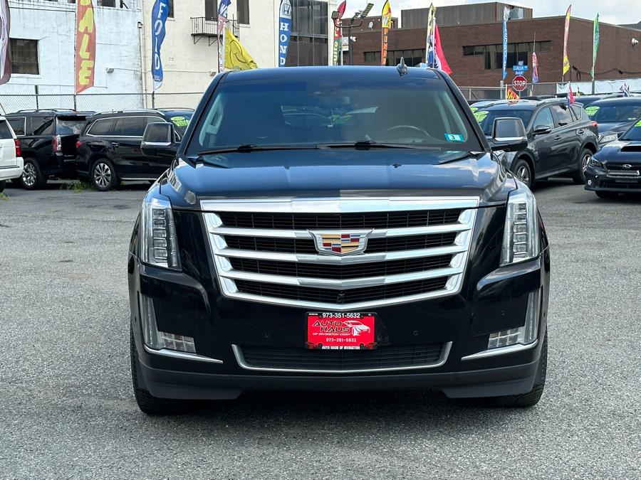 2019 Cadillac Escalade Luxury photo 2