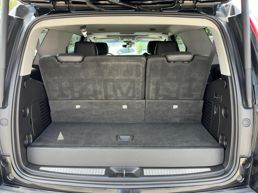 2019 Cadillac Escalade Luxury photo 39