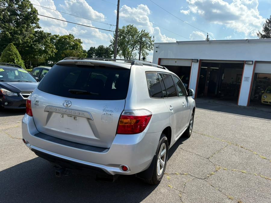 2009 Toyota Highlander 4WD 4dr V6 Base, available for sale in East Windsor, Connecticut | CT Car Co LLC. East Windsor, Connecticut 2009 Toyota Highlander 4WD 4dr V6 Base, available for sale in East Windsor, Connecticut | CT Car Co LLC. East Windsor, Connecticut
