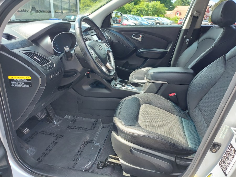 2012 Hyundai Tucson AWD 4dr Auto Limited PZEV, available for sale in East Windsor, Connecticut | United Auto Sales of E Windsor, Inc. East Windsor, Connecticut 2012 Hyundai Tucson AWD 4dr Auto Limited PZEV, available for sale in East Windsor, Connecticut | United Auto Sales of E Windsor, Inc. East Windsor, Connecticut