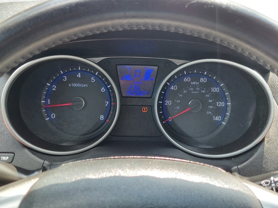 2012 Hyundai Tucson AWD 4dr Auto Limited PZEV, available for sale in East Windsor, Connecticut | United Auto Sales of E Windsor, Inc. East Windsor, Connecticut 2012 Hyundai Tucson AWD 4dr Auto Limited PZEV, available for sale in East Windsor, Connecticut | United Auto Sales of E Windsor, Inc. East Windsor, Connecticut