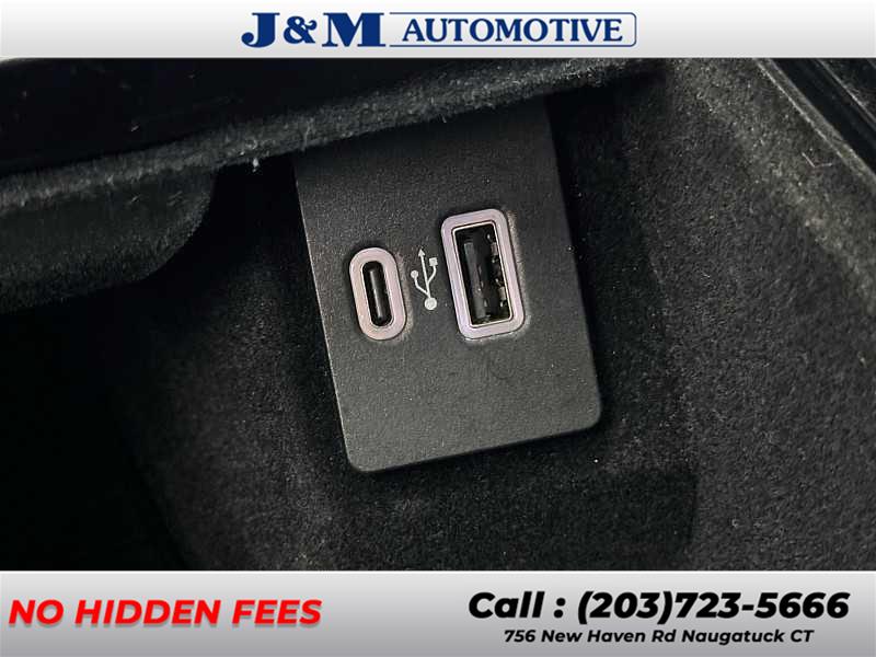 2021 Lincoln Nautilus Reserve, available for sale in Naugatuck, Connecticut | J&M Automotive Sls&Svc LLC. Naugatuck, Connecticut 2021 Lincoln Nautilus Reserve, available for sale in Naugatuck, Connecticut | J&M Automotive Sls&Svc LLC. Naugatuck, Connecticut