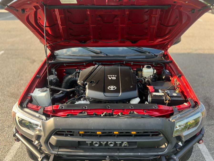2013 Toyota Tacoma 4WD Double Cab V6 AT (Natl), available for sale in Paterson, New Jersey | Speedway Motors LLC. Paterson, New Jersey 2013 Toyota Tacoma 4WD Double Cab V6 AT (Natl), available for sale in Paterson, New Jersey | Speedway Motors LLC. Paterson, New Jersey