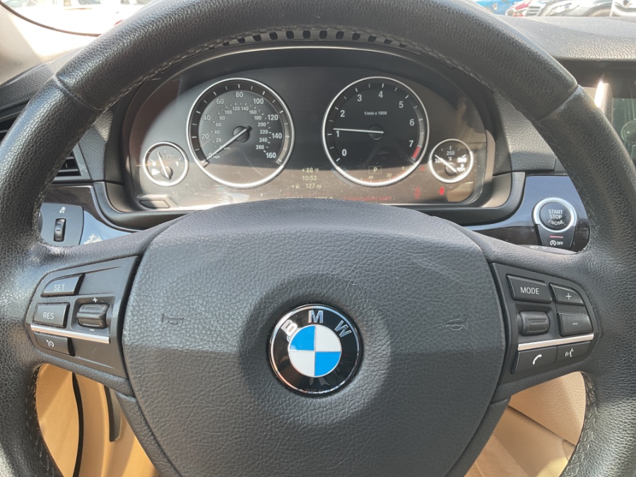 2014 BMW 5 Series 4dr Sdn 528i xDrive AWD, available for sale in Waterbury, Connecticut | Jim Juliani Motors. Waterbury, Connecticut 2014 BMW 5 Series 4dr Sdn 528i xDrive AWD, available for sale in Waterbury, Connecticut | Jim Juliani Motors. Waterbury, Connecticut