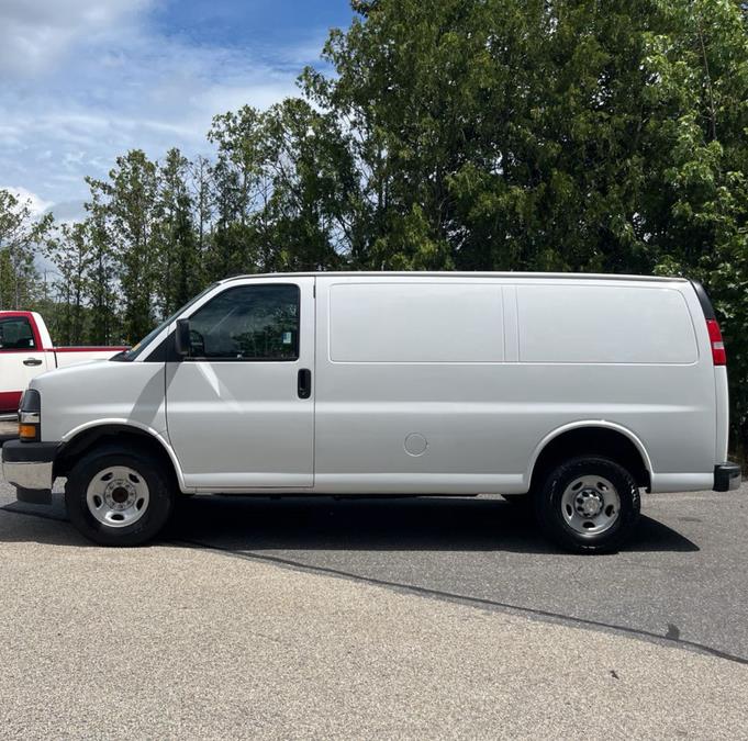 Used 2022 Chevrolet Express Cargo Van in New Milford, Connecticut | Auto Technic LLC. New Milford, Connecticut