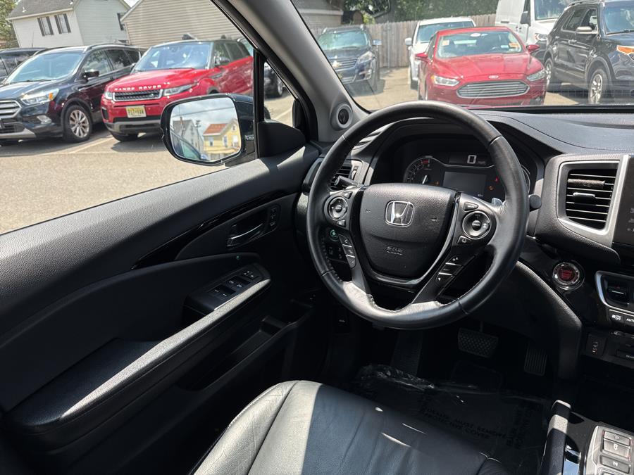 2016 Honda Pilot AWD 4dr Touring w/RES & Navi, available for sale in Little Ferry, New Jersey | Victoria Preowned Autos Inc. Little Ferry, New Jersey 2016 Honda Pilot AWD 4dr Touring w/RES & Navi, available for sale in Little Ferry, New Jersey | Victoria Preowned Autos Inc. Little Ferry, New Jersey