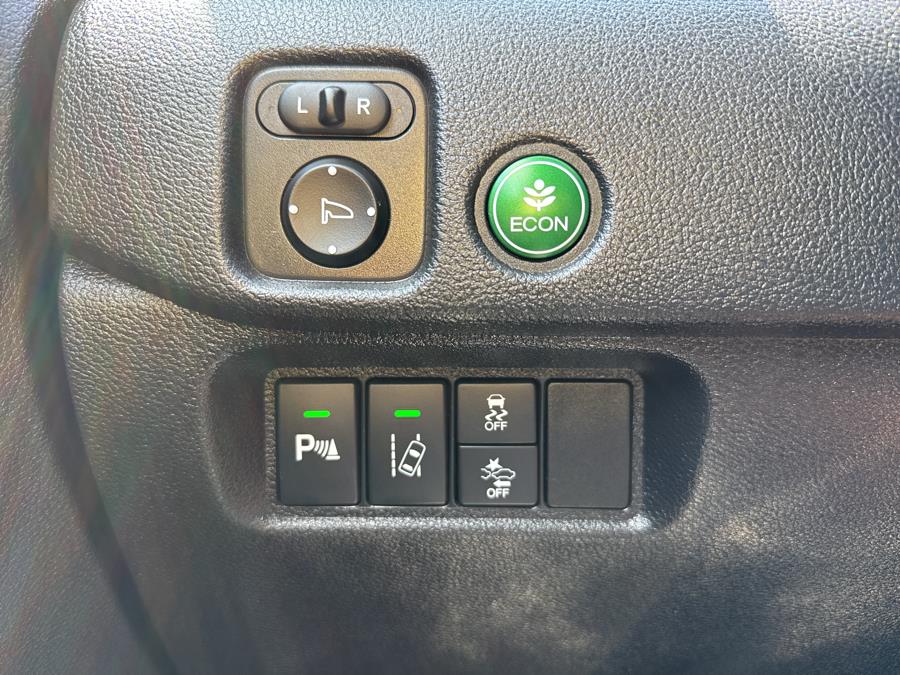 2016 Honda Pilot AWD 4dr Touring w/RES & Navi, available for sale in Little Ferry, New Jersey | Victoria Preowned Autos Inc. Little Ferry, New Jersey 2016 Honda Pilot AWD 4dr Touring w/RES & Navi, available for sale in Little Ferry, New Jersey | Victoria Preowned Autos Inc. Little Ferry, New Jersey