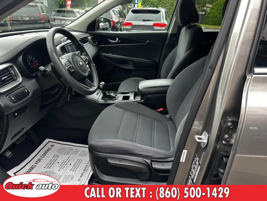 2016 Kia Sorento AWD 4dr 2.4L LX, available for sale in Bristol, Connecticut | Quick Auto LLC. Bristol, Connecticut 2016 Kia Sorento AWD 4dr 2.4L LX, available for sale in Bristol, Connecticut | Quick Auto LLC. Bristol, Connecticut