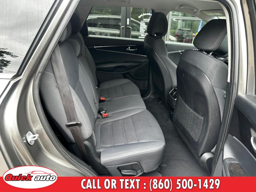 2016 Kia Sorento AWD 4dr 2.4L LX, available for sale in Bristol, Connecticut | Quick Auto LLC. Bristol, Connecticut 2016 Kia Sorento AWD 4dr 2.4L LX, available for sale in Bristol, Connecticut | Quick Auto LLC. Bristol, Connecticut