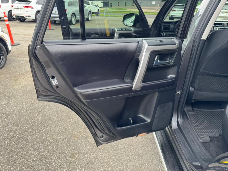 2017 Toyota 4Runner SR5 4WD (Natl), available for sale in Berlin, Connecticut | Tru Auto Mall. Berlin, Connecticut 2017 Toyota 4Runner SR5 4WD (Natl), available for sale in Berlin, Connecticut | Tru Auto Mall. Berlin, Connecticut