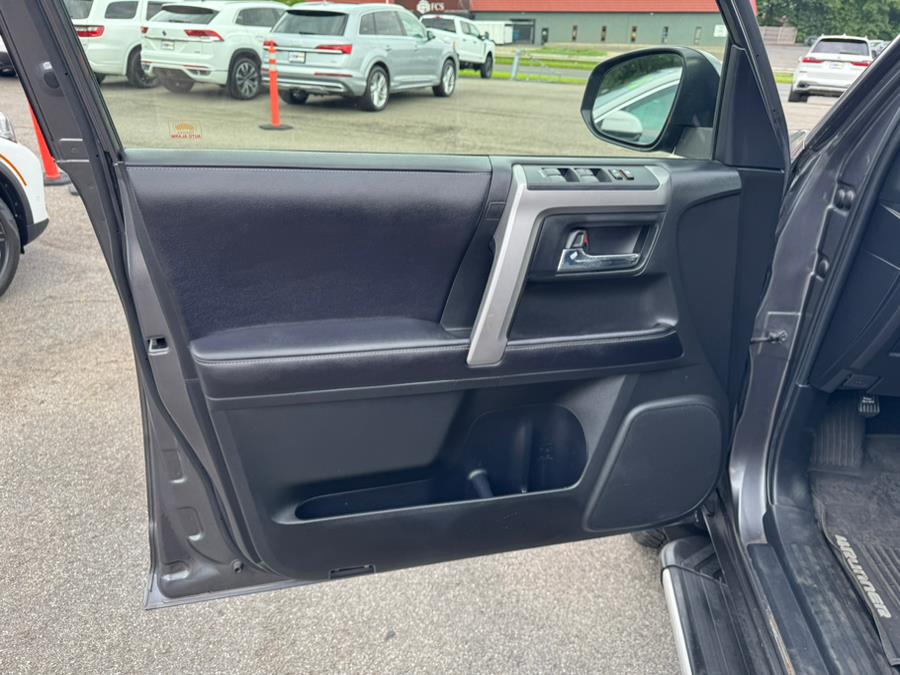 2017 Toyota 4Runner SR5 4WD (Natl), available for sale in Berlin, Connecticut | Tru Auto Mall. Berlin, Connecticut 2017 Toyota 4Runner SR5 4WD (Natl), available for sale in Berlin, Connecticut | Tru Auto Mall. Berlin, Connecticut