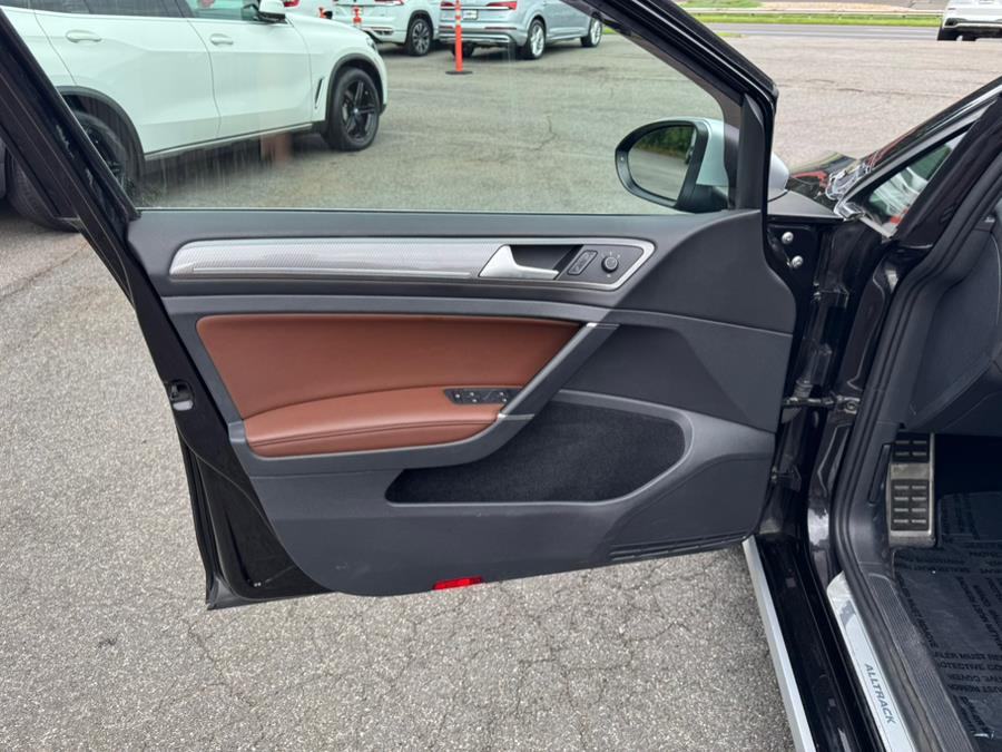 2017 Volkswagen Golf Alltrack 1.8T S DSG, available for sale in Berlin, Connecticut | Tru Auto Mall. Berlin, Connecticut 2017 Volkswagen Golf Alltrack 1.8T S DSG, available for sale in Berlin, Connecticut | Tru Auto Mall. Berlin, Connecticut