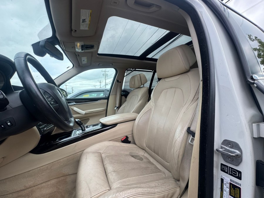 2014 BMW X5 AWD 4dr xDrive35i, available for sale in Hicksville, New York | REGAL AUTOHAUS Auto Service and Sales. Hicksville, New York 2014 BMW X5 AWD 4dr xDrive35i, available for sale in Hicksville, New York | REGAL AUTOHAUS Auto Service and Sales. Hicksville, New York