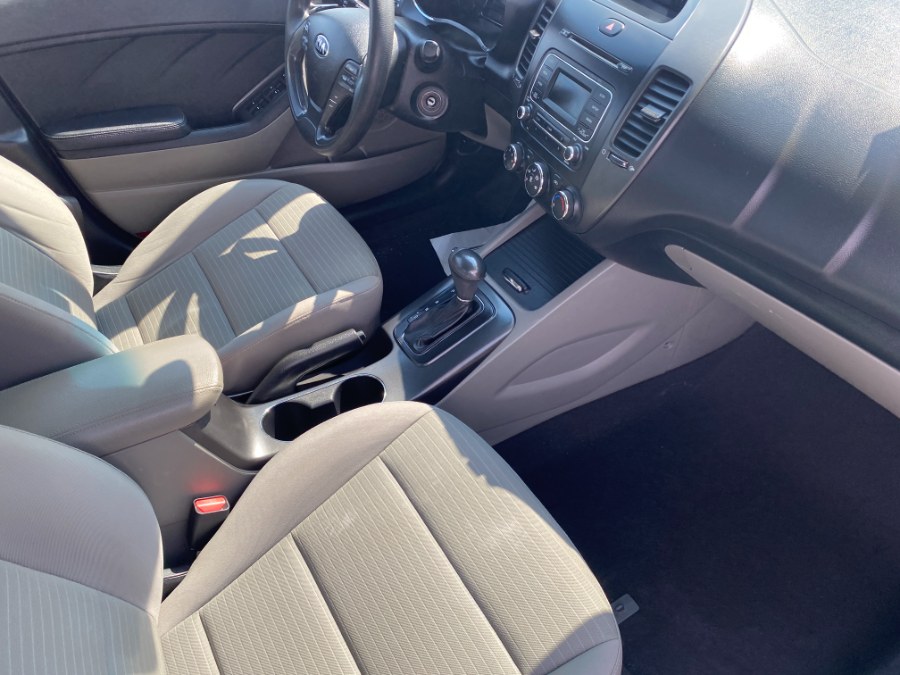 2014 Kia Forte 4dr Sdn Auto LX, available for sale in Middle Village, New York | Middle Village Motors . Middle Village, New York 2014 Kia Forte 4dr Sdn Auto LX, available for sale in Middle Village, New York | Middle Village Motors . Middle Village, New York
