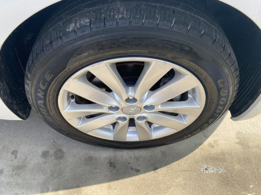 2014 Kia Forte 4dr Sdn Auto LX, available for sale in Middle Village, New York | Middle Village Motors . Middle Village, New York 2014 Kia Forte 4dr Sdn Auto LX, available for sale in Middle Village, New York | Middle Village Motors . Middle Village, New York