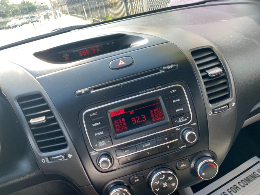 2014 Kia Forte 4dr Sdn Auto LX, available for sale in Middle Village, New York | Middle Village Motors . Middle Village, New York 2014 Kia Forte 4dr Sdn Auto LX, available for sale in Middle Village, New York | Middle Village Motors . Middle Village, New York
