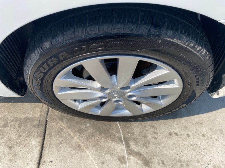 2014 Kia Forte 4dr Sdn Auto LX, available for sale in Middle Village, New York | Middle Village Motors . Middle Village, New York 2014 Kia Forte 4dr Sdn Auto LX, available for sale in Middle Village, New York | Middle Village Motors . Middle Village, New York