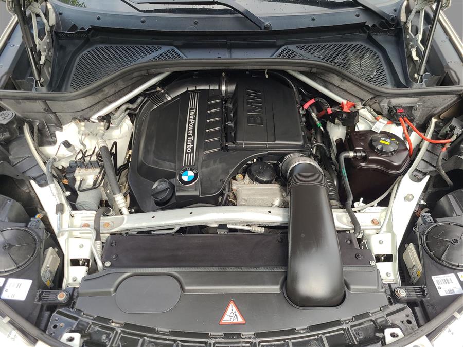 2014 BMW X5 AWD 4dr xDrive35i, available for sale in Canton, Connecticut | Lava Motors. Canton, Connecticut 2014 BMW X5 AWD 4dr xDrive35i, available for sale in Canton, Connecticut | Lava Motors. Canton, Connecticut