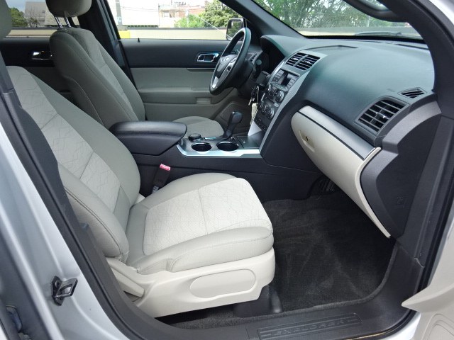 2013 Ford Explorer 4WD, available for sale in Newton, Massachusetts | Cars of Boston. Newton, Massachusetts 2013 Ford Explorer 4WD, available for sale in Newton, Massachusetts | Cars of Boston. Newton, Massachusetts